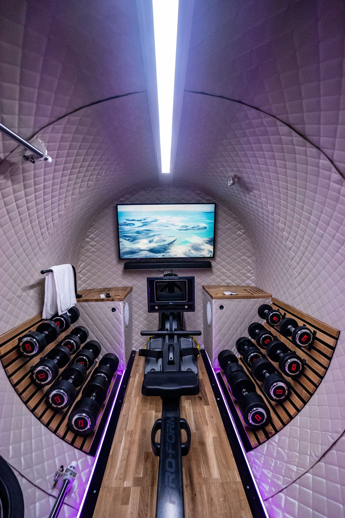 Træningsudstyr inde i trykkammer